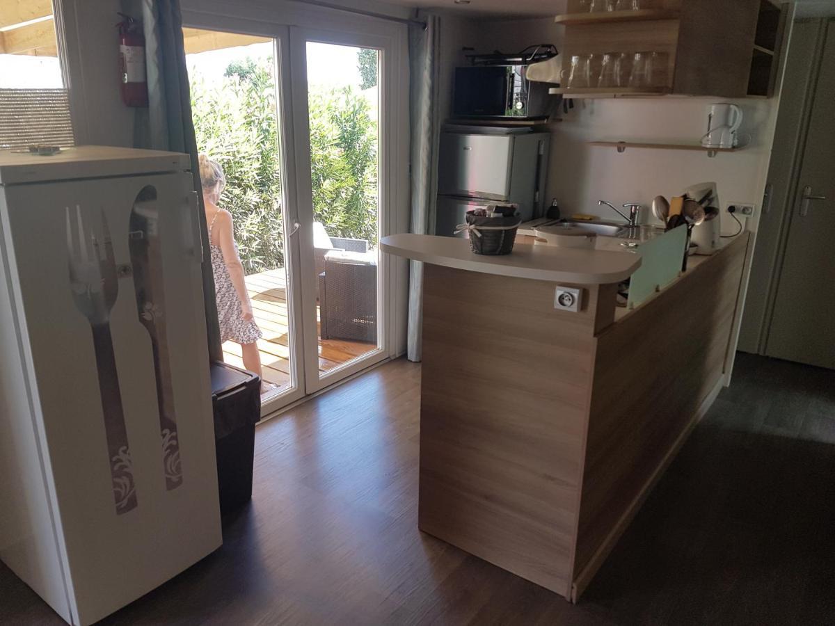Frejus Tout Confort, Climatisation,Linge De Lit Et De Toilette, Coffre Fort, Ventilations Au Plafond Chambres Et Wifi Possible Exterior foto